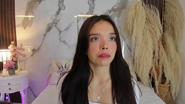 hannahill69 online show from 11/08/25, 04:49