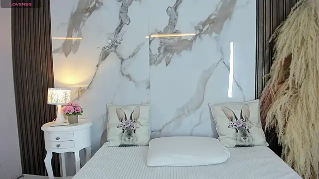 hannahill69 online show from 02/21/26, 04:25