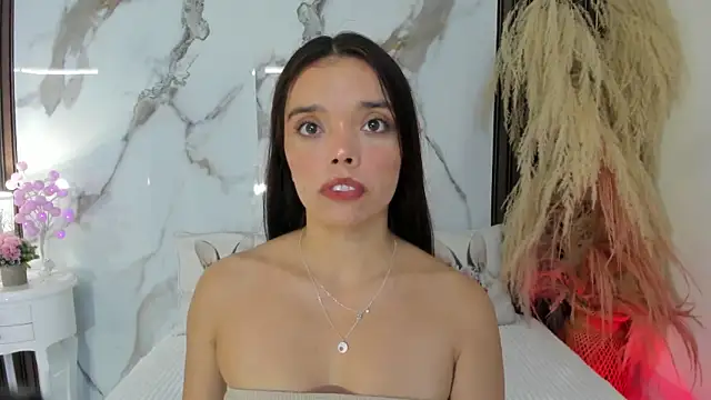 hannahill69 online show from 11/12/25, 05:00