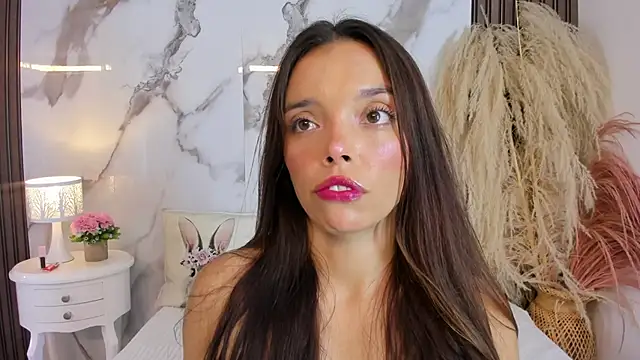 hannahill69 online show from 05/27/26, 05:04
