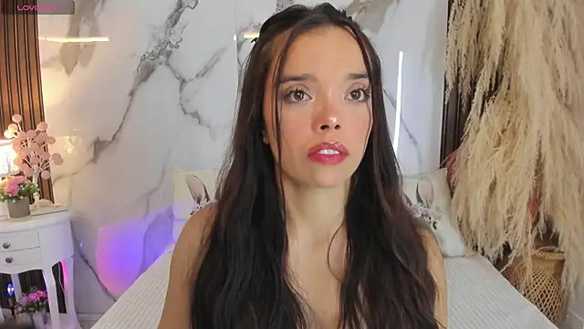 hannahill69 online show from 11/04/25, 05:00