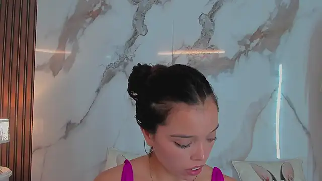hannahill69 online show from 03/10/25, 10:50