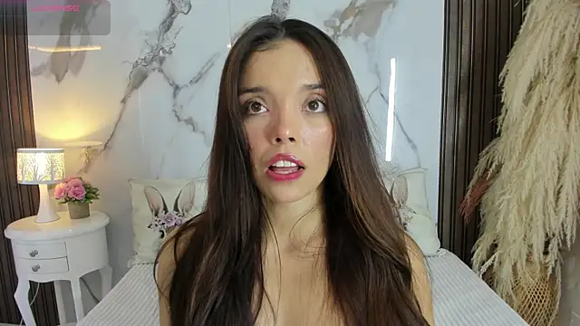 hannahill69 online show from 02/04/26, 05:13