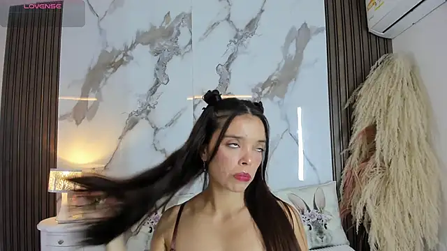 hannahill69 online show from 02/20/26, 04:42