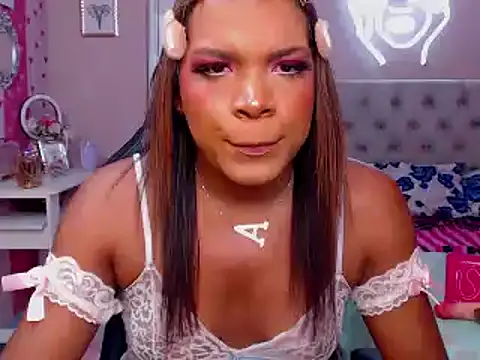 alexa rodriicum online show from 11/05/25, 01:14