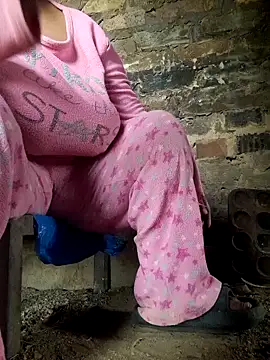 winterqueenx online show from 03/15/26, 06:31