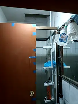 Felipenuevo1 online show from 11/18/25, 03:54