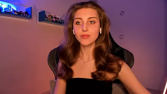 Snapshot of CassiaBlade1 chatting on 02/19/25, 07:48 CassiaBlade1 online show from 02/19/25, 07:48