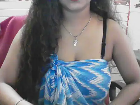 Snapshot of LovingPihu chatting on 06/16/26, 04:34 LovingPihu online show from 06/16/26, 04:34