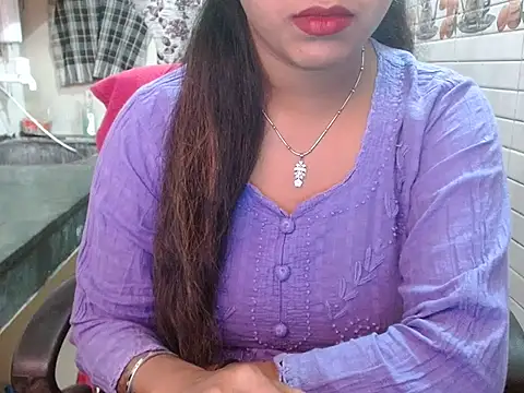 LovingPihu online show from 03/09/26, 05:33