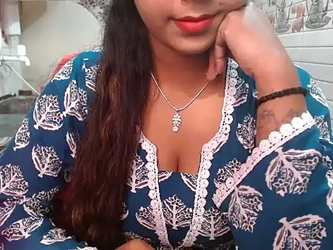 LovingPihu online show from 01/08/26, 07:47