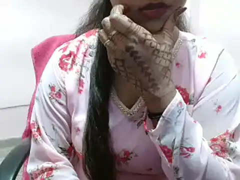 Snapshot of LovingPihu chatting on 02/28/25, 11:03 LovingPihu online show from 02/28/25, 11:03