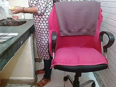 LovingPihu online show from 01/10/26, 05:36