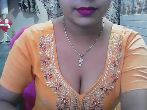 Snapshot of LovingPihu chatting on 05/31/26, 04:51 LovingPihu online show from 05/31/26, 04:51