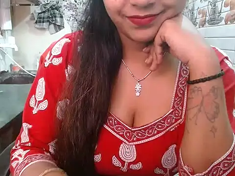 LovingPihu online show from 02/20/26, 06:26