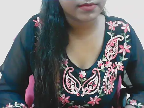 Snapshot of LovingPihu chatting on 07/16/26, 05:26 LovingPihu online show from 07/16/26, 05:26