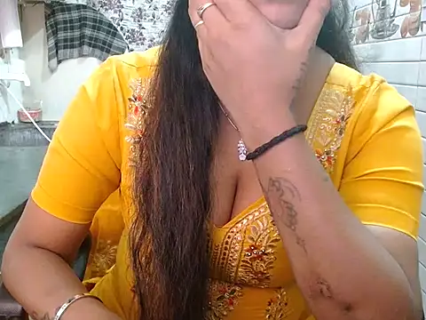 LovingPihu online show from 03/14/26, 05:35