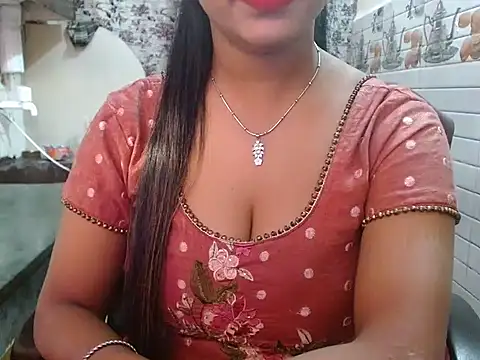 LovingPihu online show from 02/05/26, 04:30