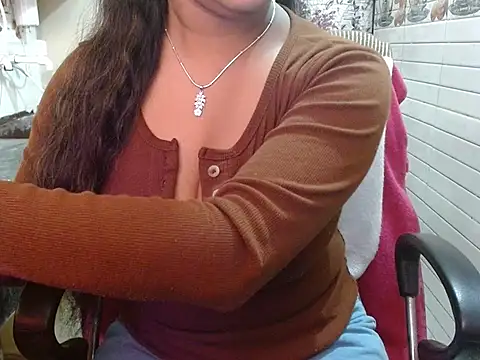 LovingPihu online show from 01/09/26, 05:36