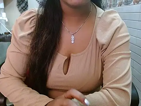 LovingPihu online show from 02/11/26, 05:40