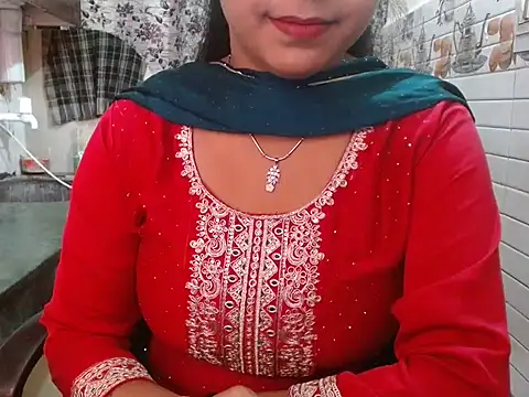 LovingPihu online show from 03/08/26, 06:06