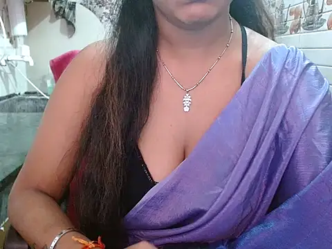 LovingPihu online show from 03/27/26, 08:26