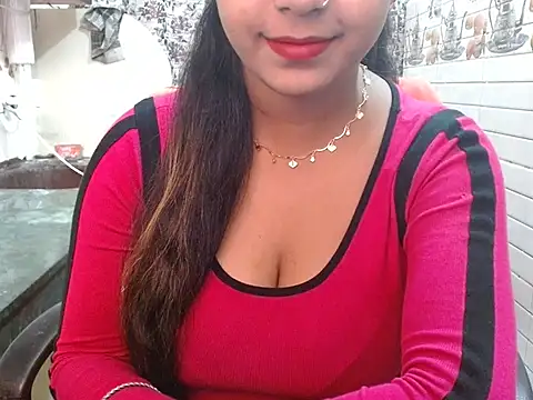 LovingPihu online show from 12/02/25, 05:42