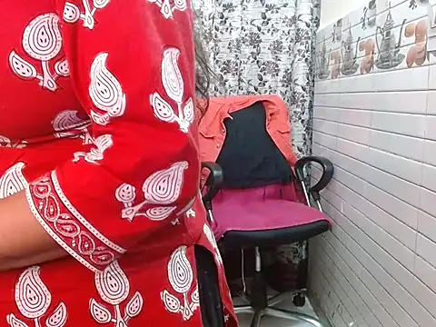 LovingPihu online show from 02/20/26, 06:10