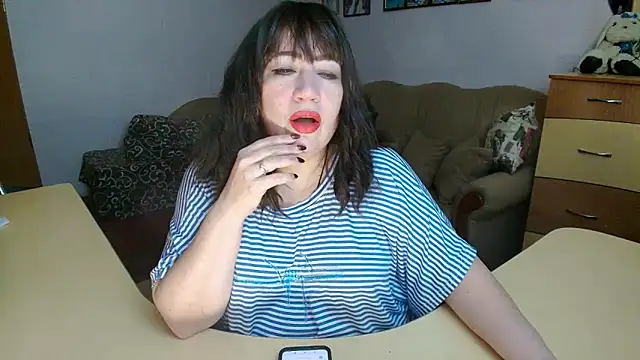 Lucretia Goldi  online show from 02/05/26, 02:57