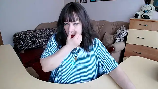 Lucretia Goldi  online show from 02/11/26, 01:00