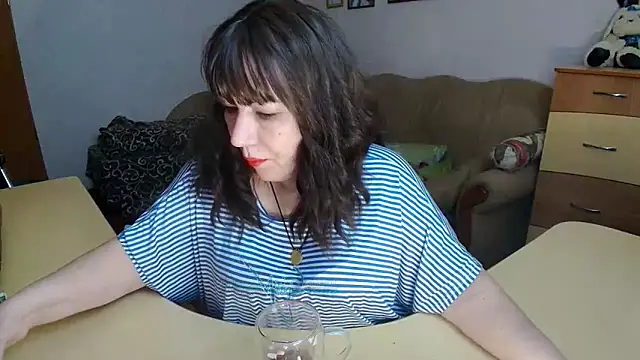 Lucretia Goldi  online show from 02/06/26, 09:33