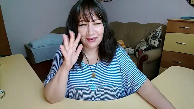 Lucretia Goldi  online show from 10/19/25, 08:44