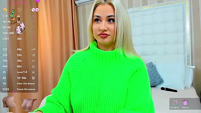 sassy madeline online show from 11/11/25, 10:54