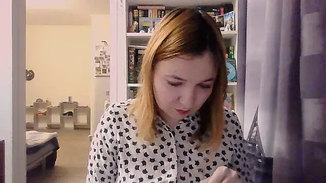 Snapshot of BrattyFoxyGirl chatting on 11/07/25, 11:59 BrattyFoxyGirl online show from 11/07/25, 11:59