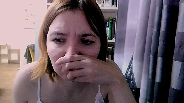 Snapshot of BrattyFoxyGirl chatting on 02/15/25, 07:50 BrattyFoxyGirl online show from 02/15/25, 07:50