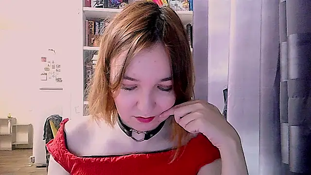 Snapshot of BrattyFoxyGirl chatting on 02/17/25, 02:06 BrattyFoxyGirl online show from 02/17/25, 02:06