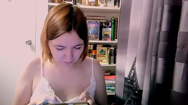 Snapshot of BrattyFoxyGirl chatting on 02/15/25, 04:45 BrattyFoxyGirl online show from 02/15/25, 04:45