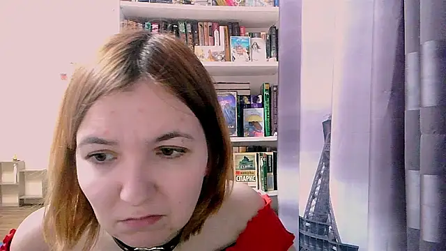 Snapshot of BrattyFoxyGirl chatting on 02/17/25, 08:16 BrattyFoxyGirl online show from 02/17/25, 08:16