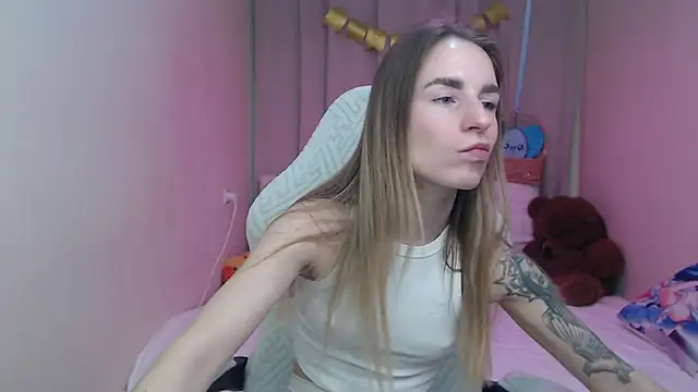 DeboraHorny online show from 04/11/26, 06:10