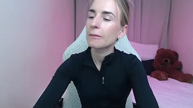 Snapshot of DeboraHorny chatting on 04/24/26, 06:15 DeboraHorny online show from 04/24/26, 06:15