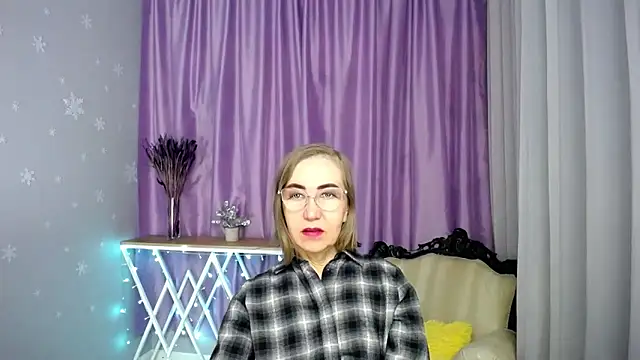 queen a n i online show from 04/22/26, 11:28