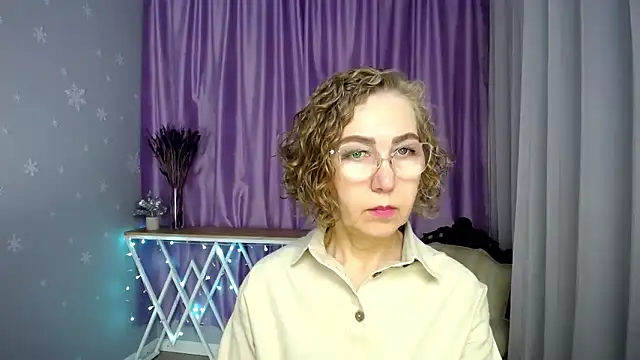 queen a n i online show from 06/04/26, 10:20