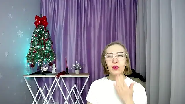 queen a n i online show from 02/28/26, 08:03