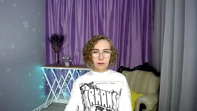 queen a n i online show from 06/29/26, 08:54