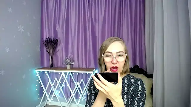 queen a n i online show from 04/13/26, 07:23