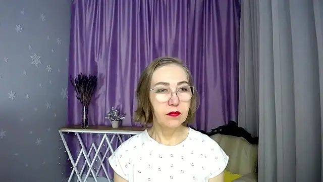 queen a n i online show from 03/15/26, 08:43