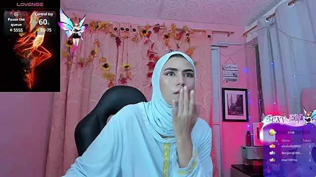 Snapshot of DarshaKhemu chatting on 02/28/25, 12:10 DarshaKhemu online show from 02/28/25, 12:10