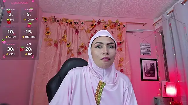 Snapshot of DarshaKhemu chatting on 02/13/25, 12:35 DarshaKhemu online show from 02/13/25, 12:35