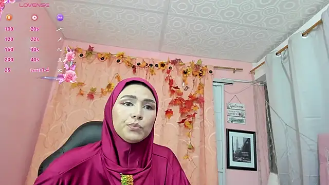 Snapshot of DarshaKhemu chatting on 09/23/25, 08:38 DarshaKhemu online show from 09/23/25, 08:38