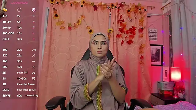 Snapshot of DarshaKhemu chatting on 03/13/25, 09:16 DarshaKhemu online show from 03/13/25, 09:16